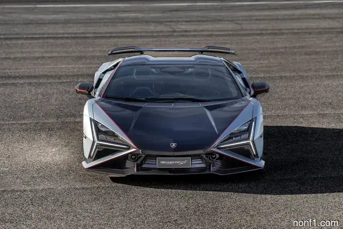 Lamborghini Revuelto SV se presenta con 1,050 HP y un modo de diversión dedicado