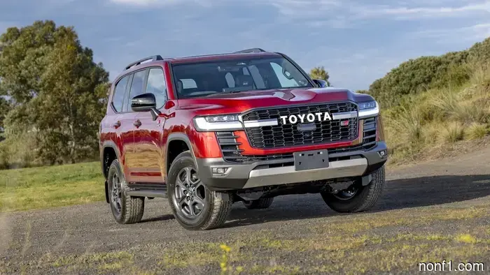Sal en la herida: Toyota da a la prohibida serie 300 Land Cruiser mucho más poder
