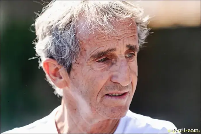 Alain Prost sufrió una lesión durante un robo en su casa.