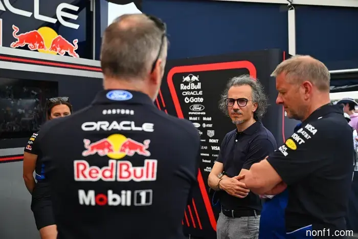 Верстаппен все еще 'сердце проекта' в Red Bull - босс