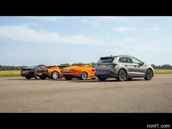 Your Memory Fails You: See These 1980s Supercars Defeated in a Drag Race by a Dull Crossover