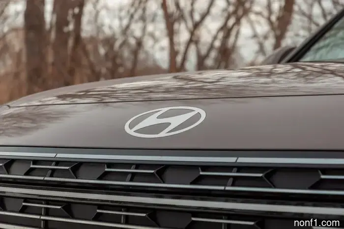 Hyundai Will "Always" Utilize Buttons and Knobs for Volume and Climate Control