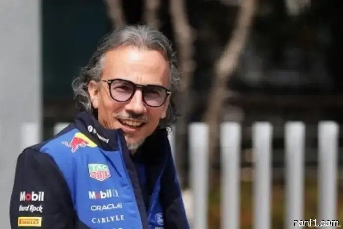 La conversación sobre el futuro de Verstappen crece mientras Mekies aborda la salida de Lambiase.