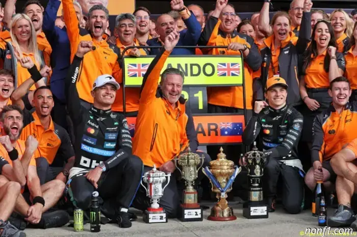 Zak Brown: Oscar and Lando have equal opportunities.