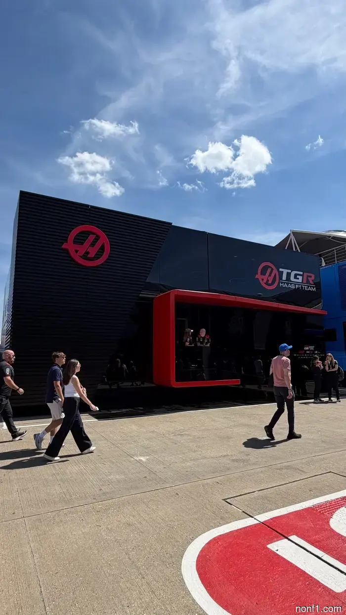 Tour del Paddock: Descubre las casas móviles de los equipos de F1 2026