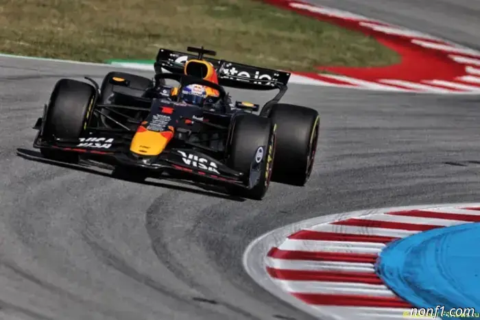 Palmer: Verstappen won't change his approach to fighting on the track