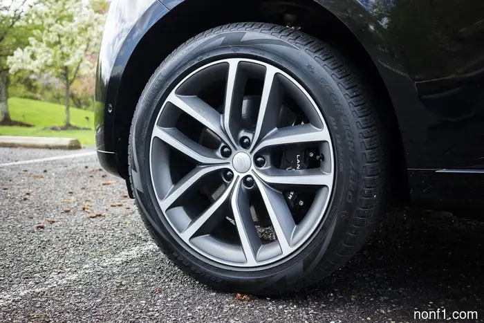 Range Rover SE Plug-In Hybrid Review: Exceptionally Competent, Yet Modest About It