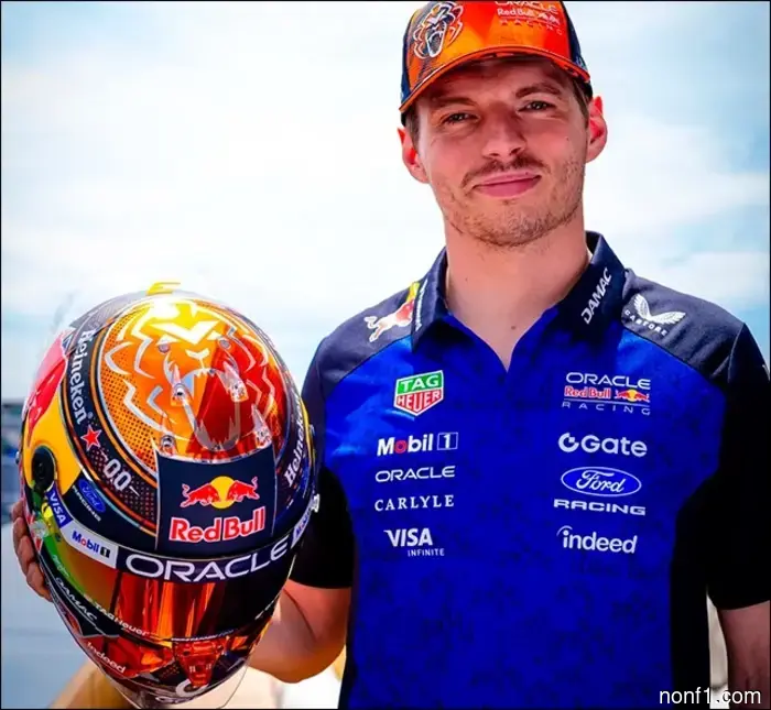 Verstappen mostró el diseño del casco para Austria.
