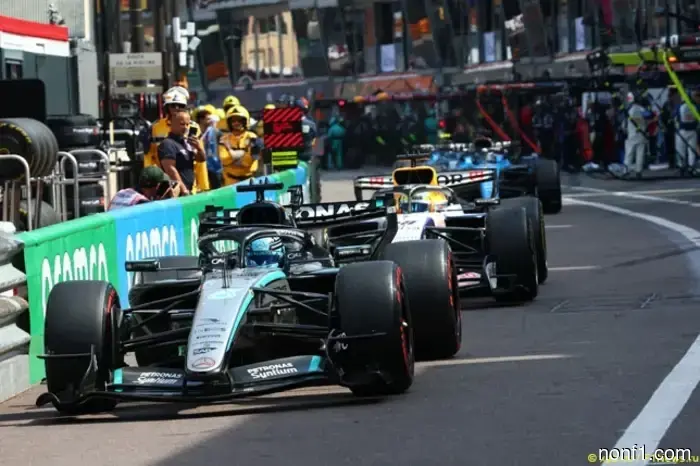 Mercedes withdrew its request to review the stewards' decision.
