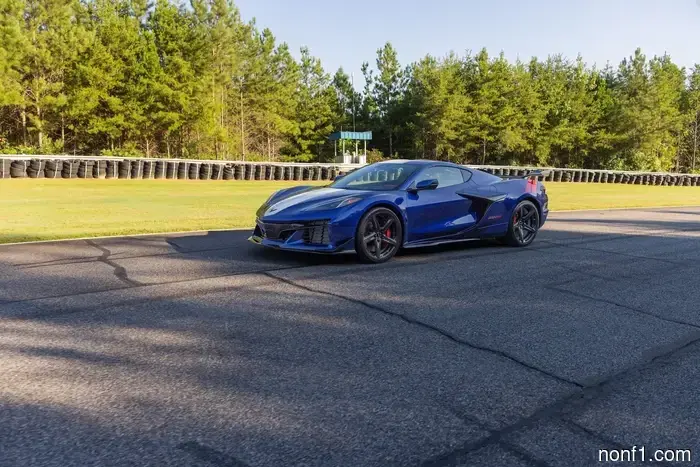 Condujimos la nueva línea de Chevrolet Corvette 2027 con motor LS6. Aquí está el que debes tener.
