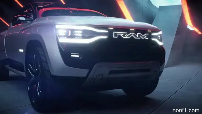 El Ramcharger recibe V8. El Grand Wagoneer recibe un Turbo-Seis. Eso no es un accidente.