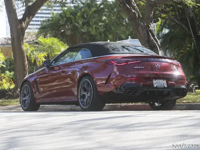 prueba de conducción del Mercedes-AMG CLE 53 Cabriolet 2025: Estoy convencido