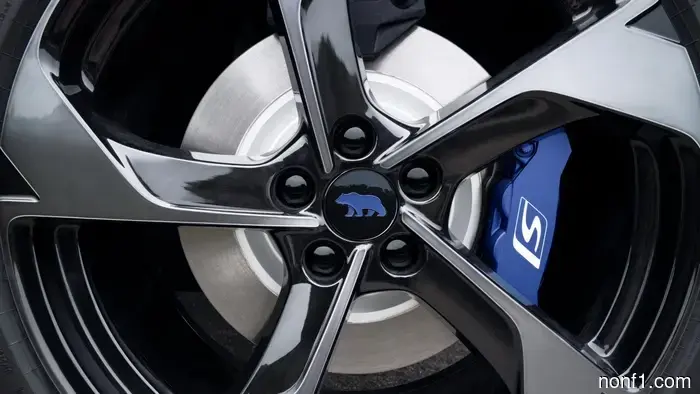 The Lucid Gravity GT-S is a SUV inspired by sapphire, boasting 1,070 horsepower.