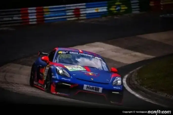 Verstappen receives Nordschleife license following his GT4 debut.