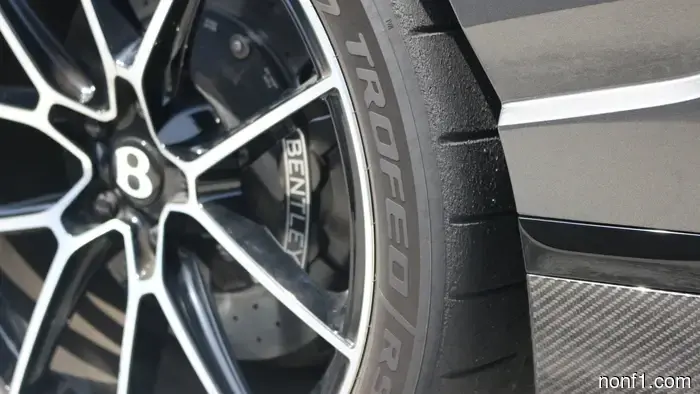 2027 Bentley Supersports Первый обзор на ходу: легкий спортивный автомобиль, который Bentley должен был создать с самого начала