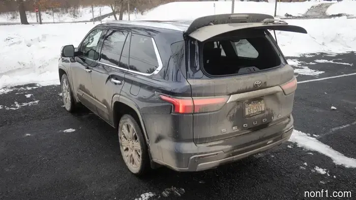 2026 Тойота Секвойя Капстоун Обзор: Ужасное использование $90,000