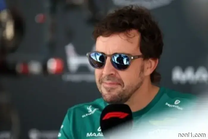 De la Rosa se niega a especular sobre el retiro de Alonso.