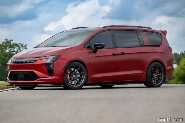 Генеральный директор Chrysler намекает на заводскую версию Pacifica с заниженной подвеской: «Следите за новостями»