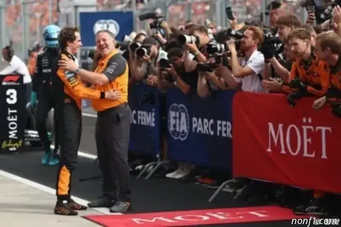 El jefe de McLaren gana más que Norris y Piastri.