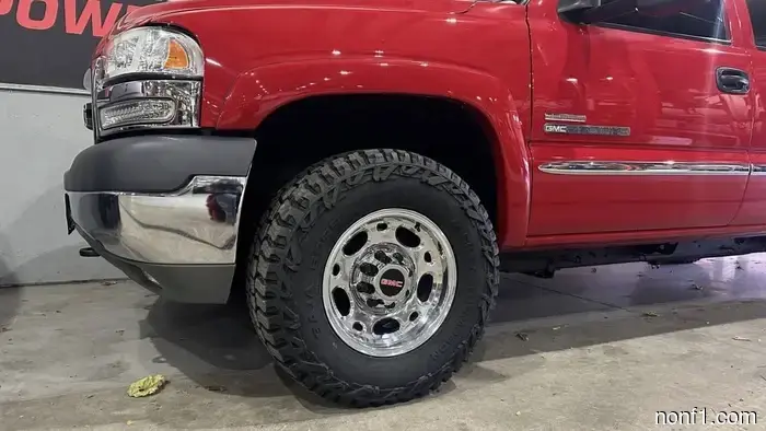 Fab Shop Reproduces Impressive GM Truck Wheels From the 2000s, and They’re Available for Purchase