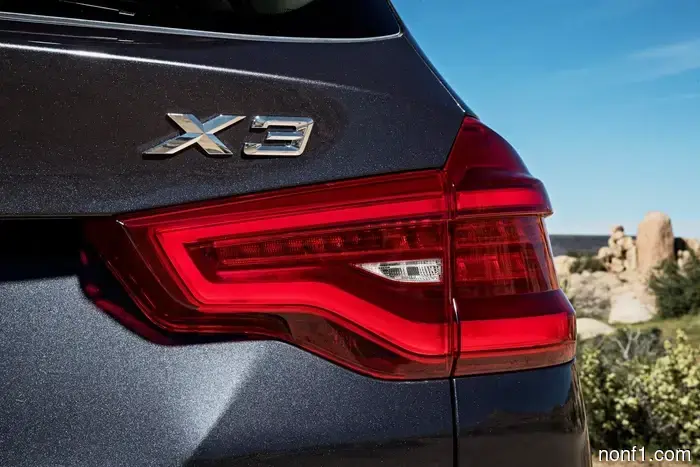 Дилер BMW вынужден заплатить дополнительно $5,000 за подержанный X3 из-за ошибки чат-бота ИИ