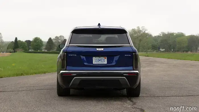 2026 Cadillac Vistiq First Drive Review: Escalade Aspirations in a Midsize Package
