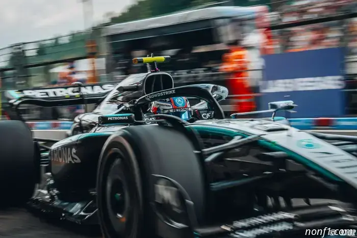 Давление на Антонелли растёт, пока Mercedes обдумывает планы на 2026 год