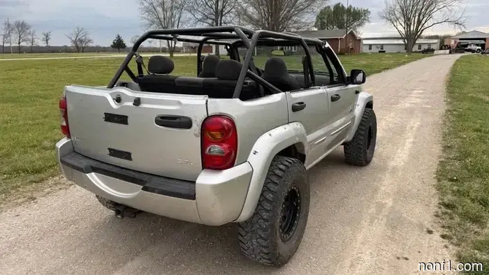 Chase After Life and Joy with This Chopped-Top Jeep Liberty for the Price of a Beater Car