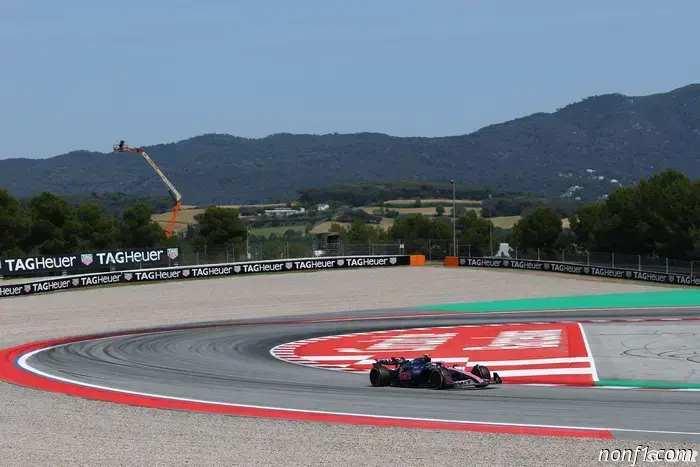 Barcelona and Hockenheim react to Formula 1 discussions.