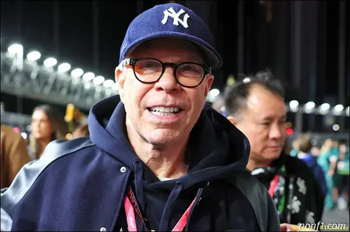 Tommy Hilfiger is the first sponsor of the Cadillac team