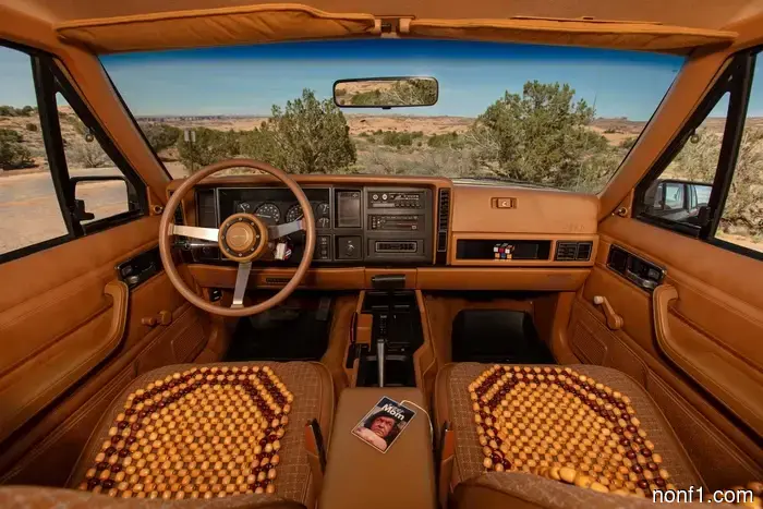 Conceptos del Safari de Jeep de Pascua 2026: XJ Pioneer Restomod y V8 Wrangler ‘Anvil’ lideran el grupo