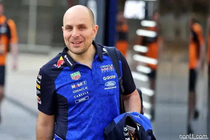 Verstappen's race engineer will take on the role of the new team principal at McLaren.