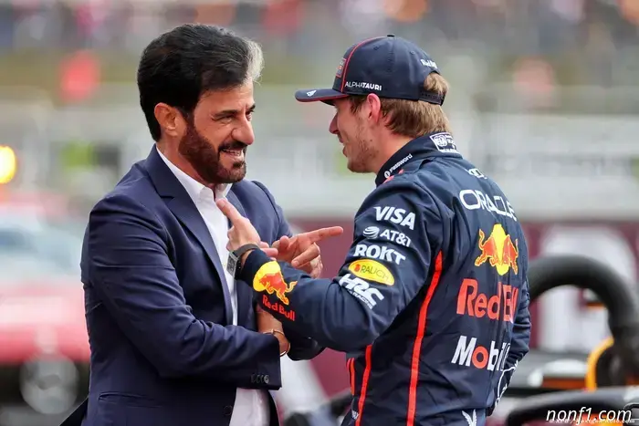El jefe de la FIA insiste en que la relación con Verstappen es "buena".