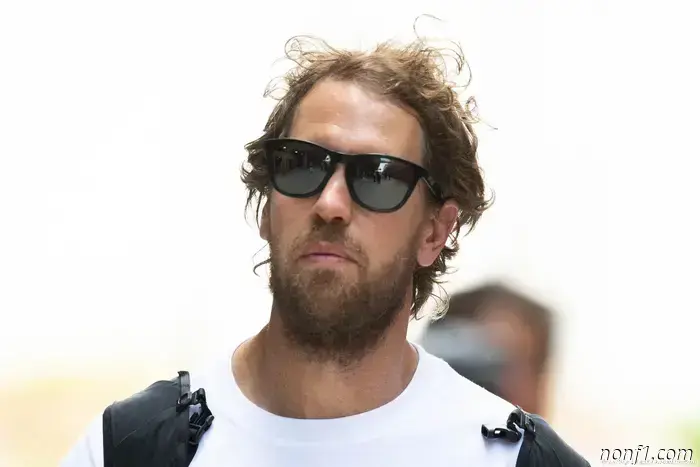 Red Bull should refrain from signing Vettel to take Marko's place.