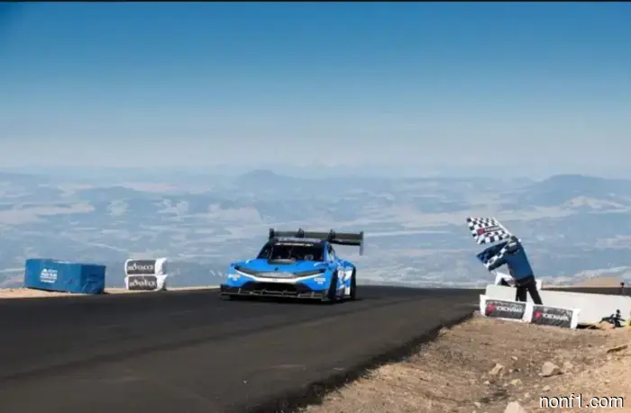 Roman Dumas achieved his sixth victory at Pikes Peak.