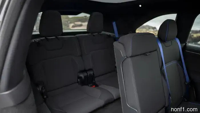 The Lucid Gravity GT-S is a SUV inspired by sapphire, boasting 1,070 horsepower.