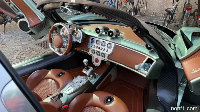 Revisión del Pagani Utopia Roadster: Haciendo arte a partir de minerales raros