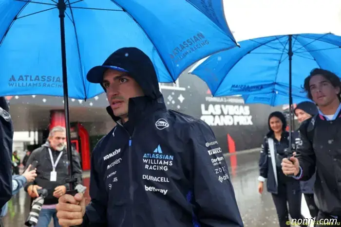 Sainz: El nivel del arbitraje está lejos de lo que debería ser.