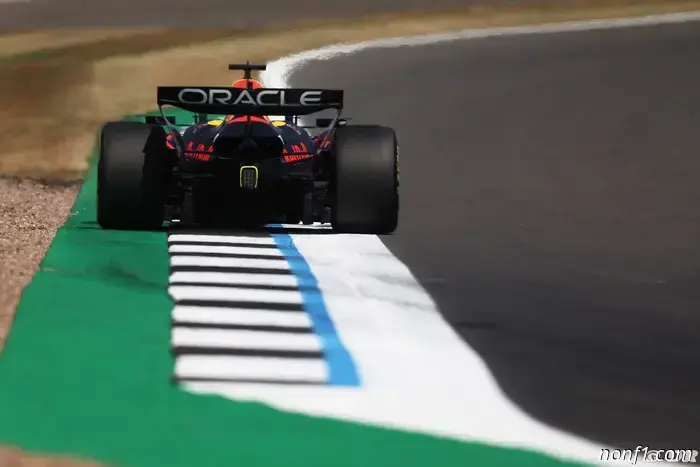 Marko suggests that Verstappen may reevaluate his options after 2026.