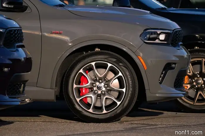 Nuevo Dodge Durango R/T 392 de $52K es básicamente un SRT sin la insignia.