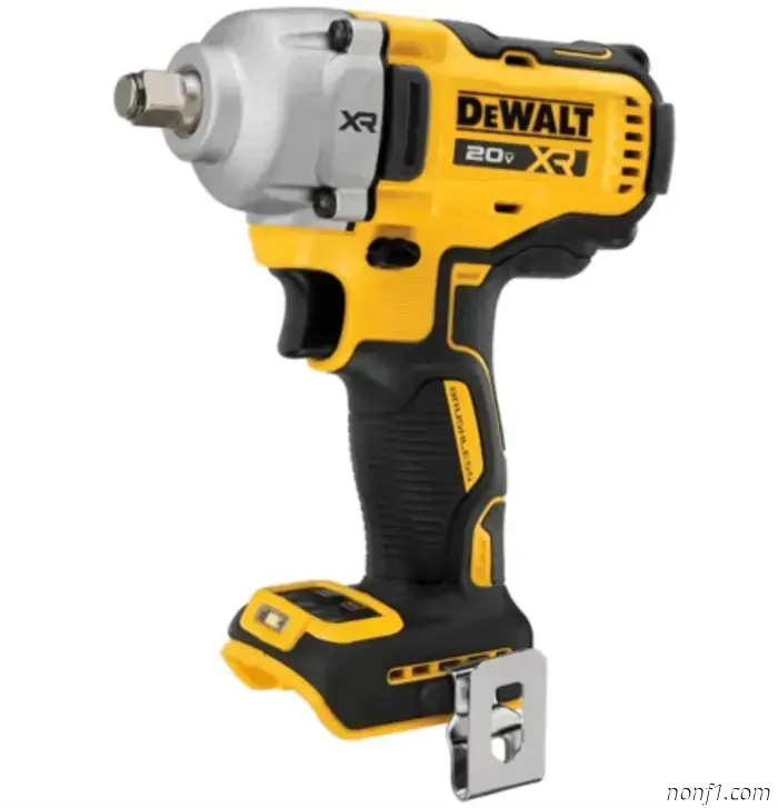 Аккумулятор за $200 в подарок с BOGO-сделками DeWalt в День президента в Lowe's