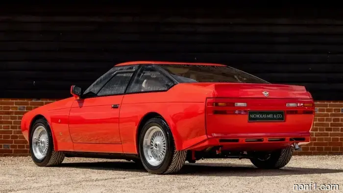 Вы можете купить «новый» Aston Martin V8 Vantage Zagato 1990 года.