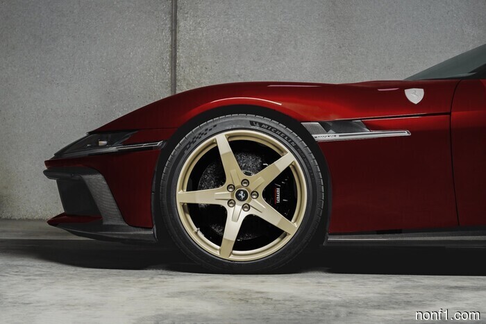 2027 Ferrari 12Cilindri Manuale Revives the Stick-Shift Tradition in Maranello—Sort Of