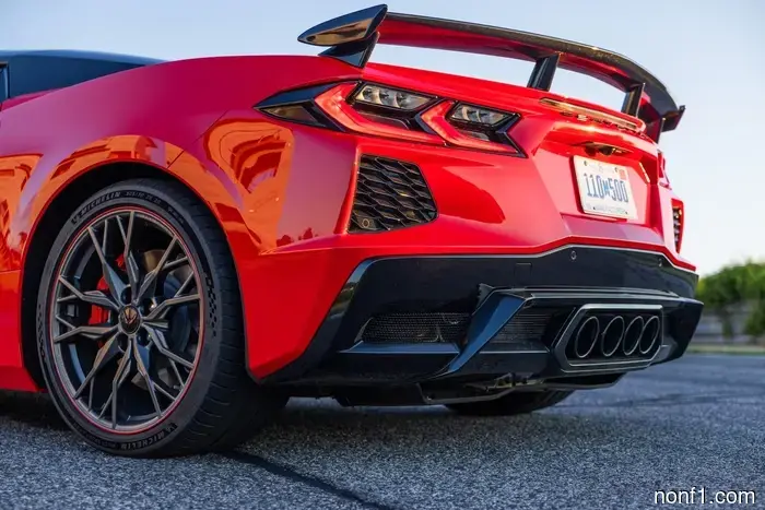Condujimos la nueva línea de Chevrolet Corvette 2027 con motor LS6. Aquí está el que debes tener.