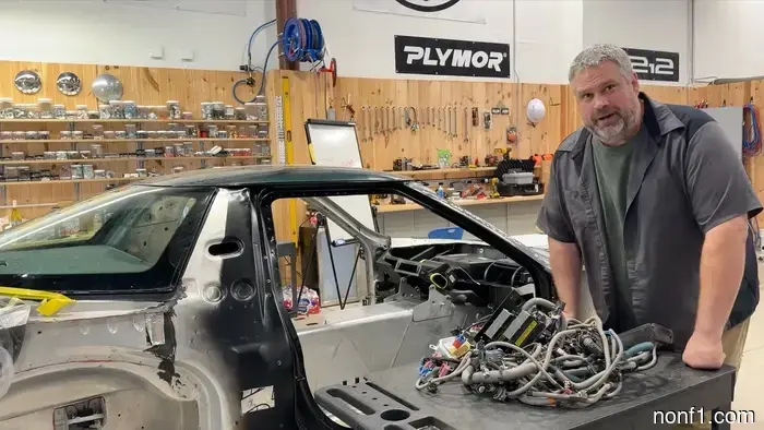 Estos chicos que están resucitando un GM EV1 están haciendo un progreso serio.