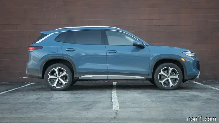2026 Volkswagen Tiguan SE Review: A Daily Ride Filled with Positive Energy
