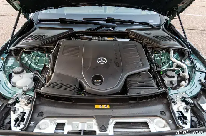 Reseña del Mercedes‑Benz E450 All‑Terrain 2025: Pensado para todo tipo de caminos