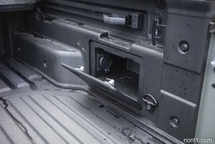 2025 Hyundai Santa Cruz Review: The Ideal Truck for Those Who Dislike Pickups