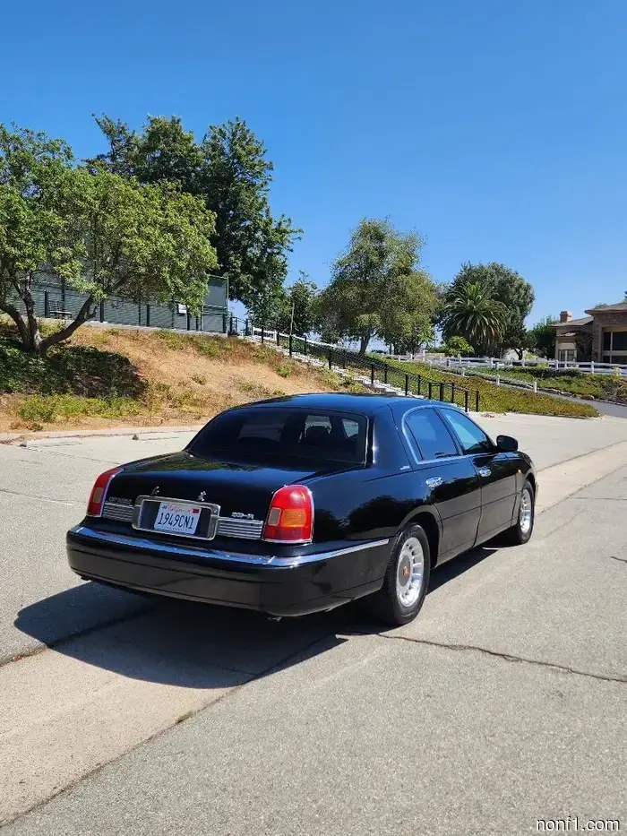You can purchase this Lincoln Town Car revamped with components from the Chinese domestic market from a past era.
