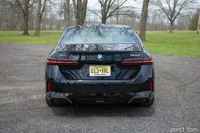 2026 BMW 550e xDrive Review: An Impressive Plug-In That Lacks Practicality